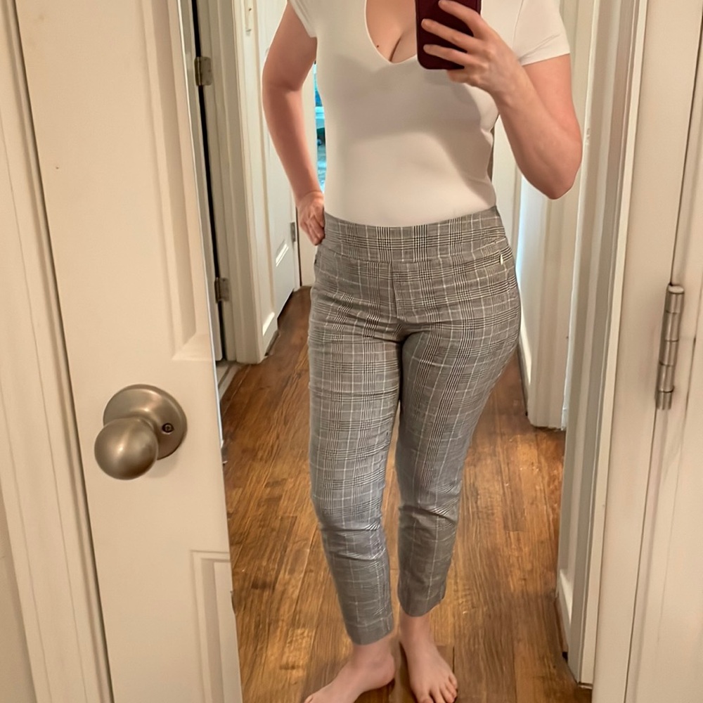 Black and white/cream plaid pull on slimming pants
